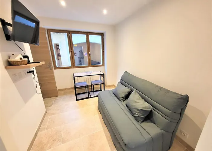 T2 Rdc Neuf/Wifi/Centre Village